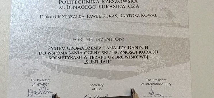 Medal  i dyplom